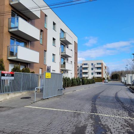 16 Apartamenty Ptak Szpital Matki Polki Szpital Kopernika Mandoria Orientarium Atlas Arena Plac Zabaw - Zamojska 20A M16 Parking Lodz  Exterior photo