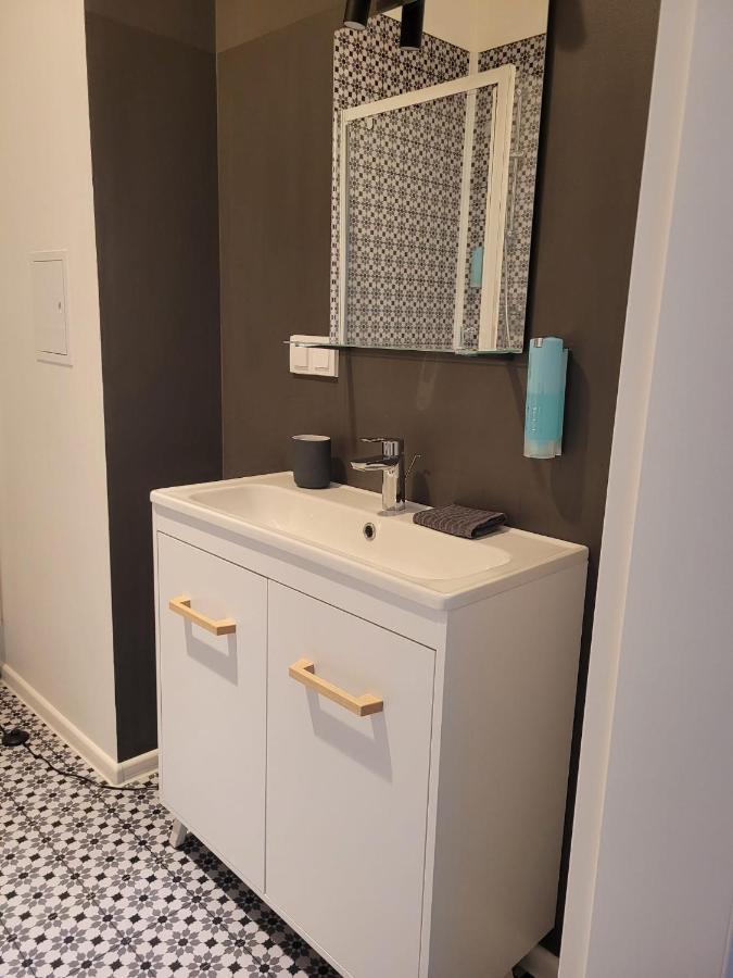 16 Apartamenty Ptak Szpital Matki Polki Szpital Kopernika Mandoria Orientarium Atlas Arena Plac Zabaw - Zamojska 20A M16 Parking Lodz  Exterior photo